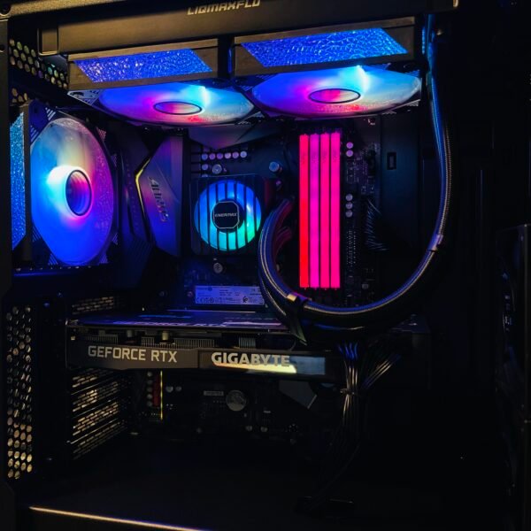 PC Ryzen 7 5800X3D, RTX 3070 8GB, 32GB DDR4