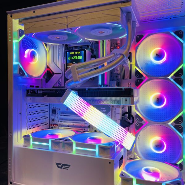 PC Gaming Ryzen 7 9800X3D, RTX 5070 Ti 16GB, 64GB DDR5