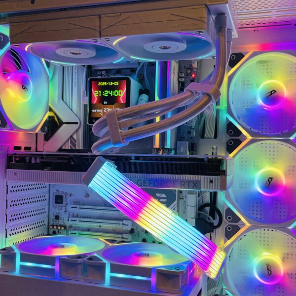 PC Gaming Ryzen 7 9800X3D, RTX 5070 Ti 16GB, 64GB DDR5