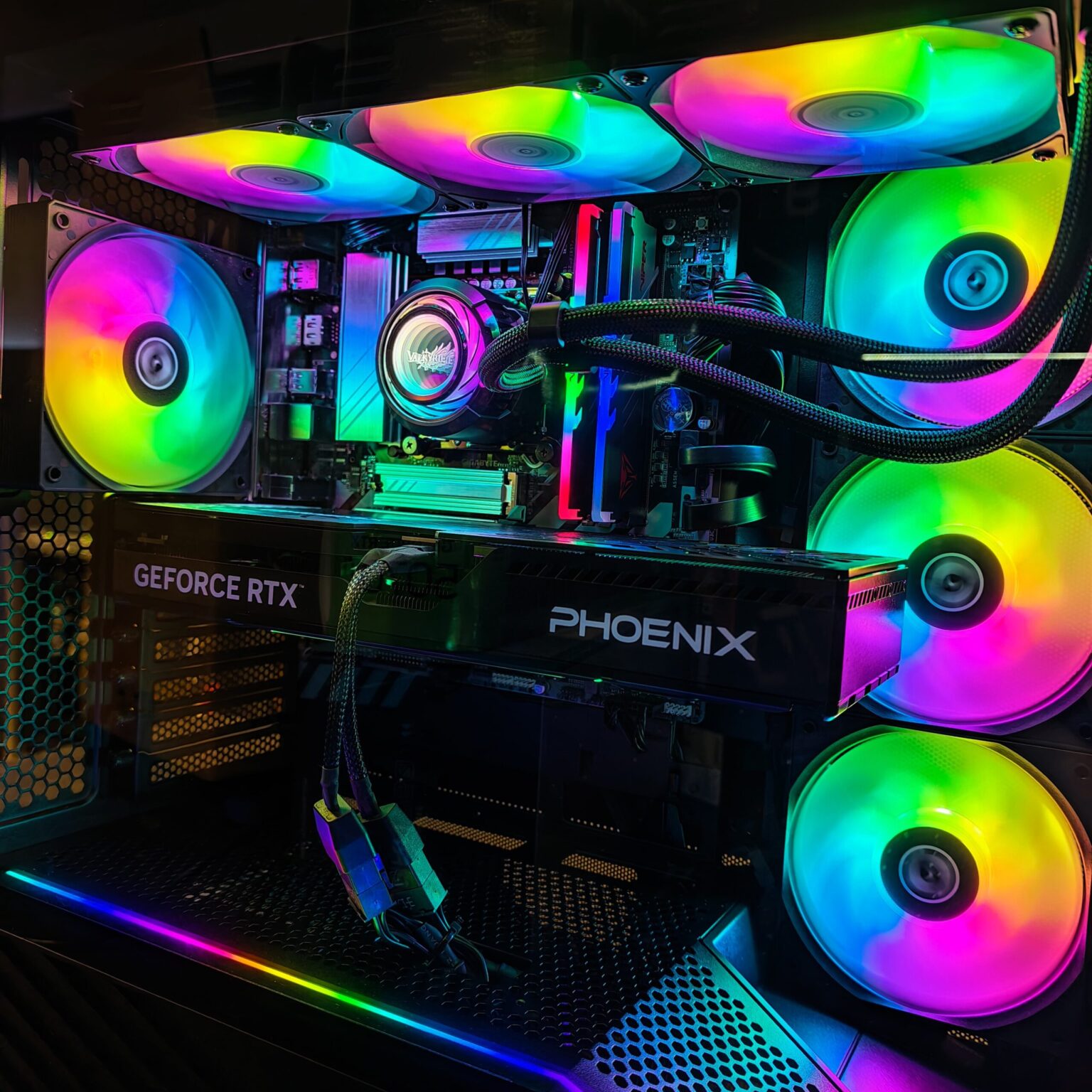 Gaming PC Intel Core Ultra 9 285K, RTX 5070 Ti, 32GB DDR5