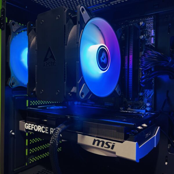 PC Ryzen Gaming 7 7700X, RTX 5070, 32GB DDR5