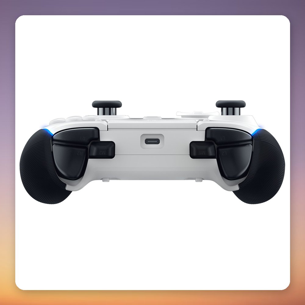 Razer Wolverine V2 Pro Wireless Gamepad for PS5 and PC, White/Black – image 4