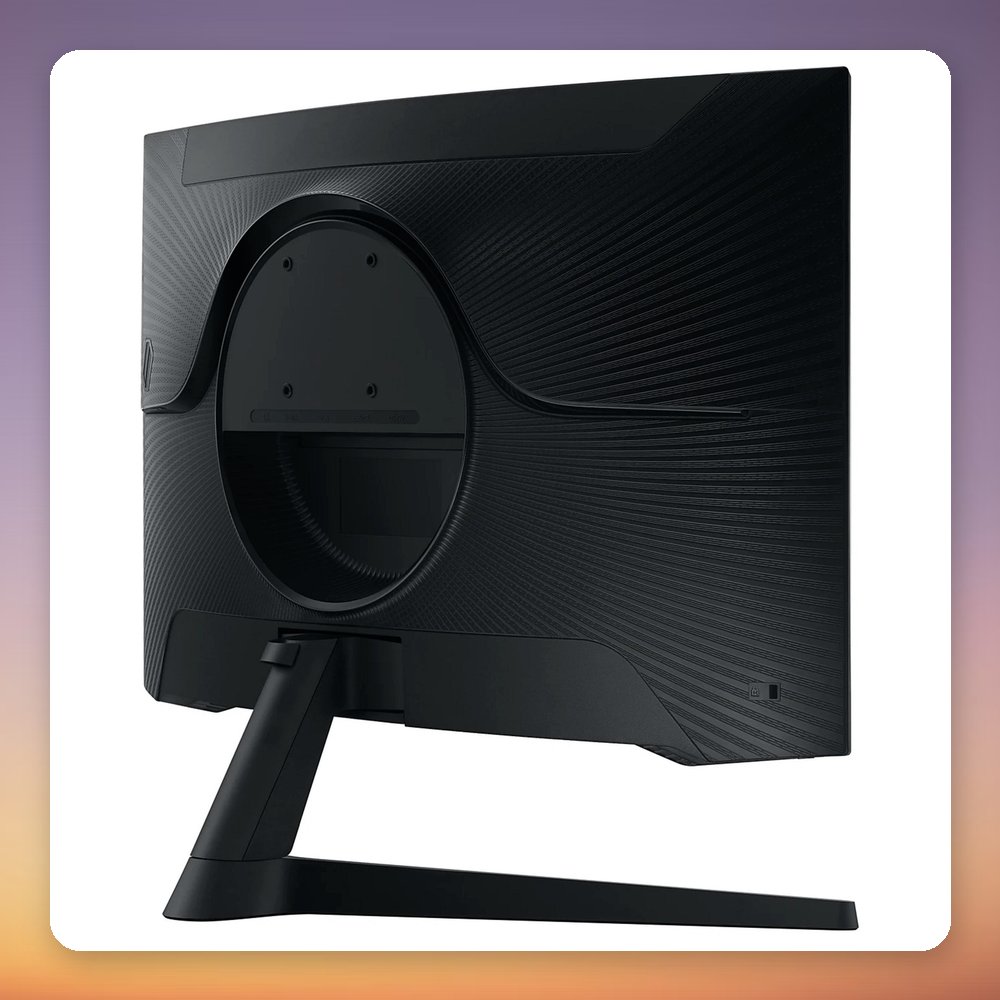 Samsung Odyssey G5 27" QHD 165 Hz Curved Gaming Monitor, VA, 1000R, FreeSync – image 4