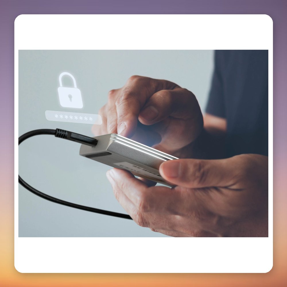 OWC Guardian 2 TB External SSD with Colour Touchscreen, USB-C 3.2 Gen 2 – image 4