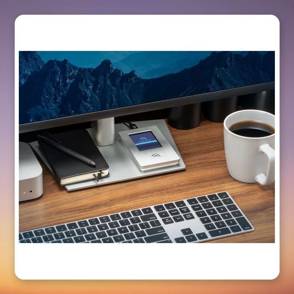 OWC Guardian 2 TB External SSD with Colour Touchscreen, USB-C 3.2 Gen 2 – image 5