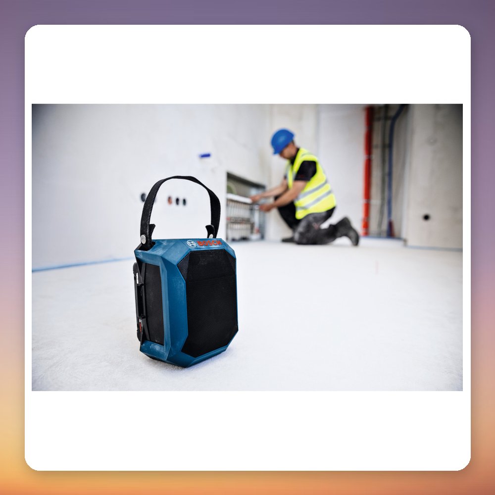 Bosch Professional GPB 18V-1 C Bluetooth Speaker with Battery Cover, IP54, 11 W, Blue/Black – image 3