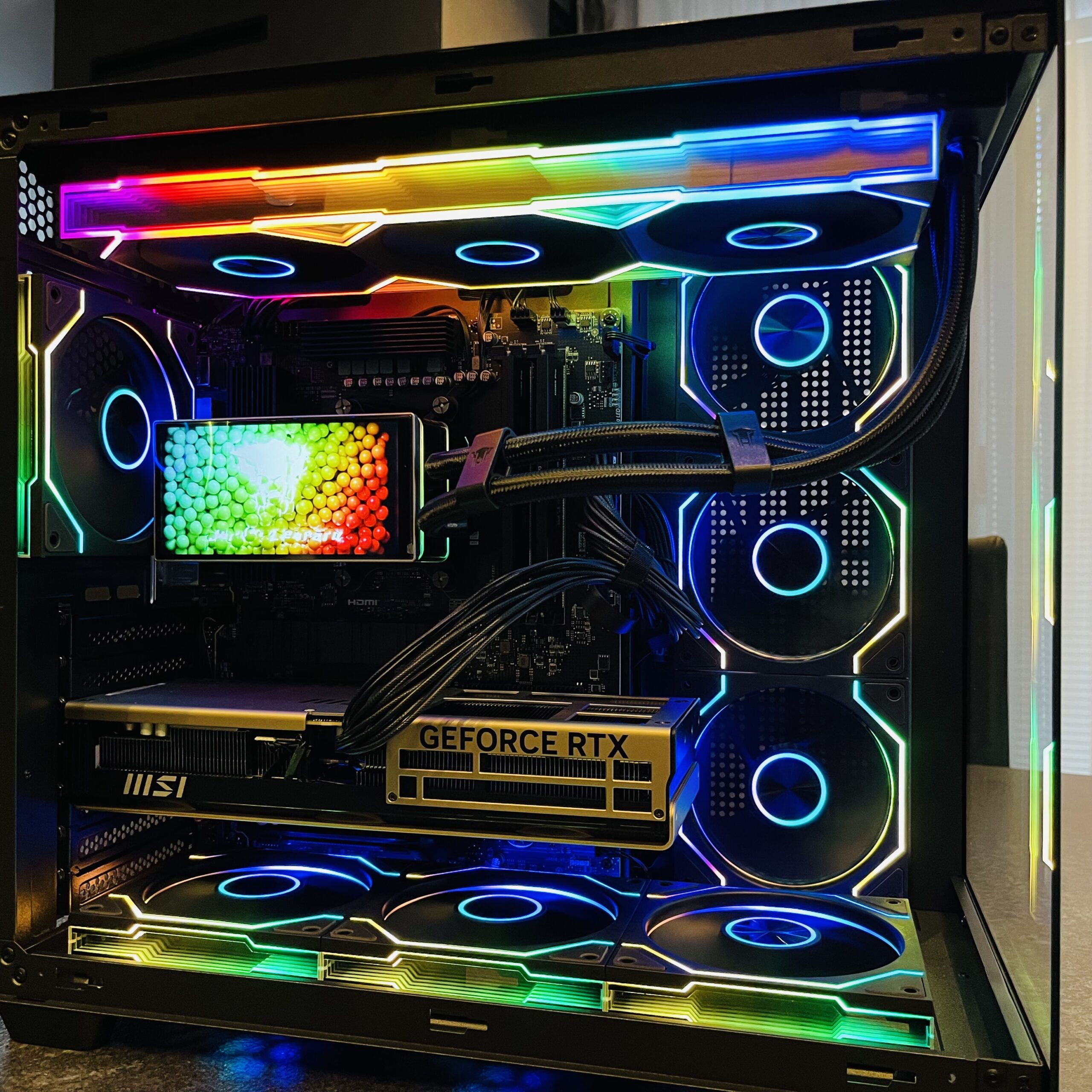 PC Ryzen Gaming 7 9800X3D, RTX 5080 16GB, 96GB DDR5