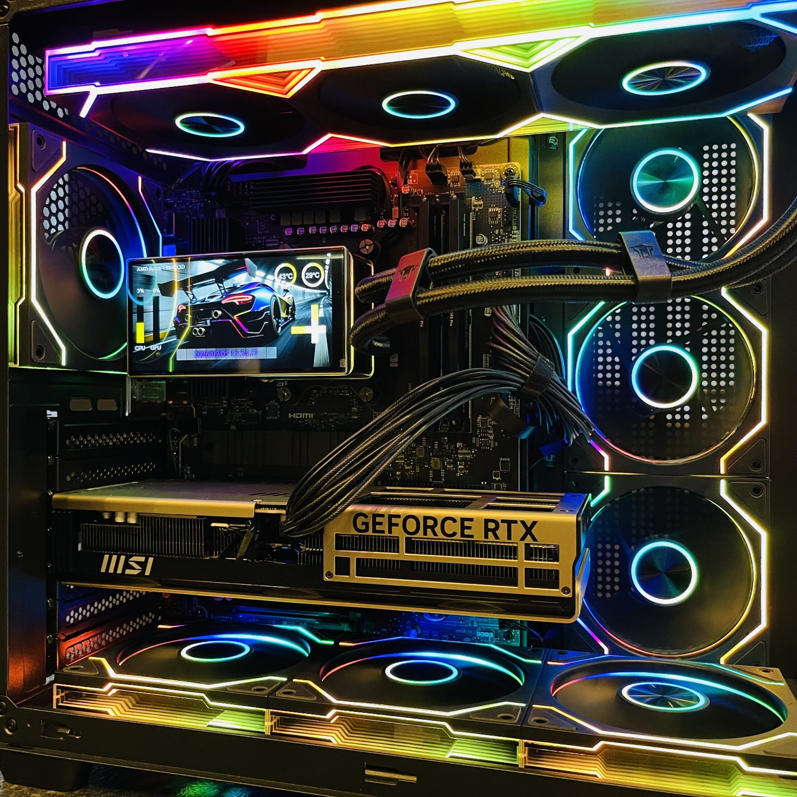 PC Ryzen Gaming 7 9800X3D, RTX 5080 16GB, 96GB DDR5